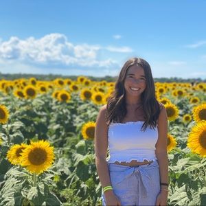 Meet your Posher, Brooke